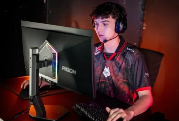 AOC entra nel territorio premium: la nuova gamma QD-OLED sfida Asus e Samsung